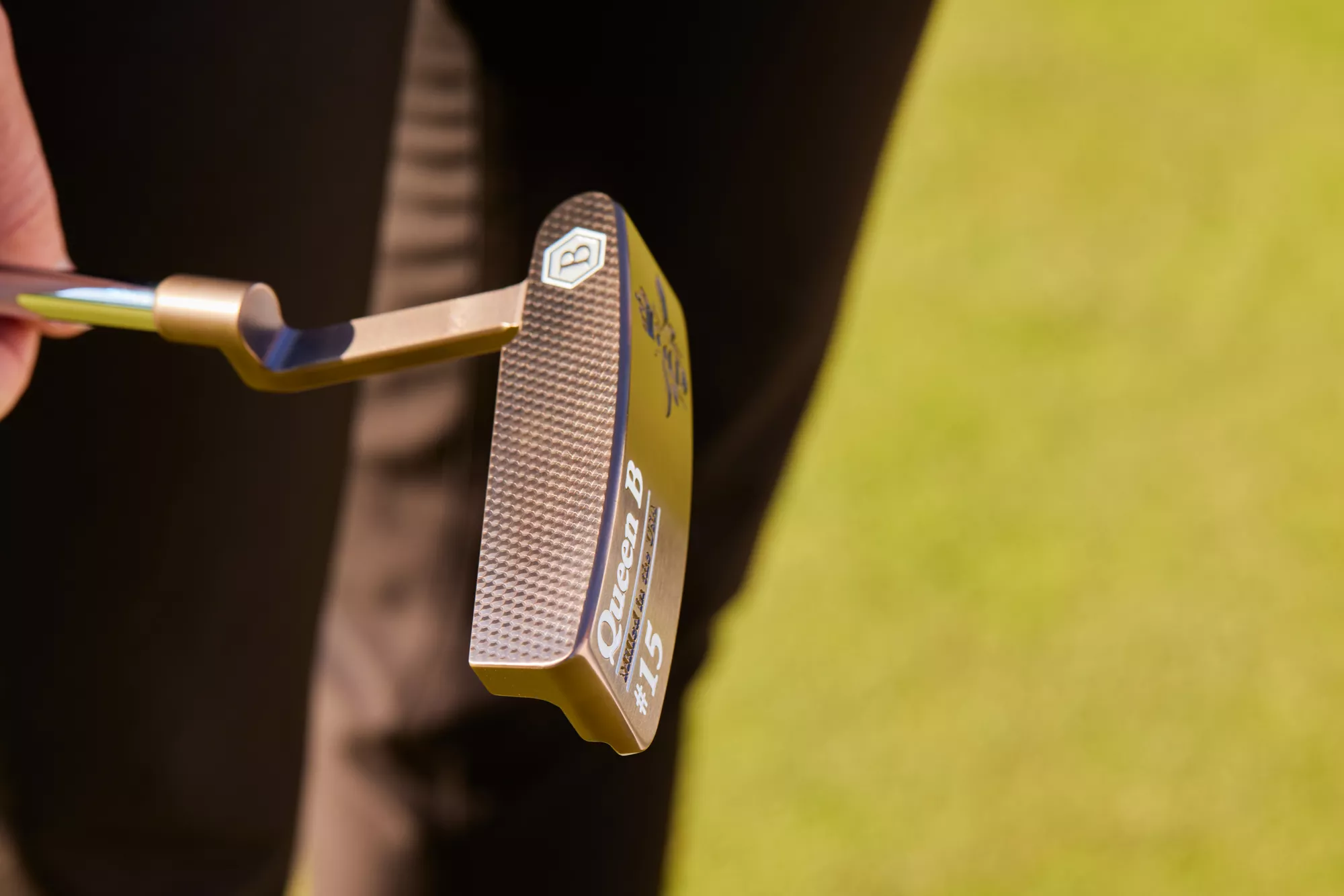 Bettinardi Queen Bee #15 35" Putter - Image 7